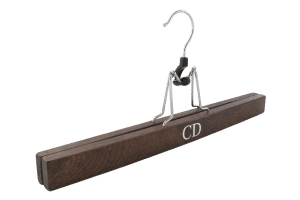 cintre-bois-1465-lux-cintres-actus-france