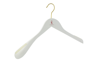 cintre-bois-blanc-245-vicomte-a-cintres-actus-france