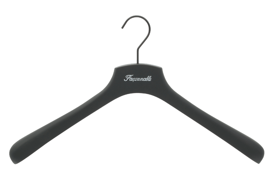 cintre-bois-soft-touch-746-logo-faconnable-personnalise-actus-cintres-france